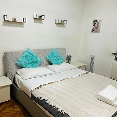 Apartament Front Metro Lucania Mediolan