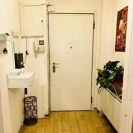 Front Metro Lucania Apartament
